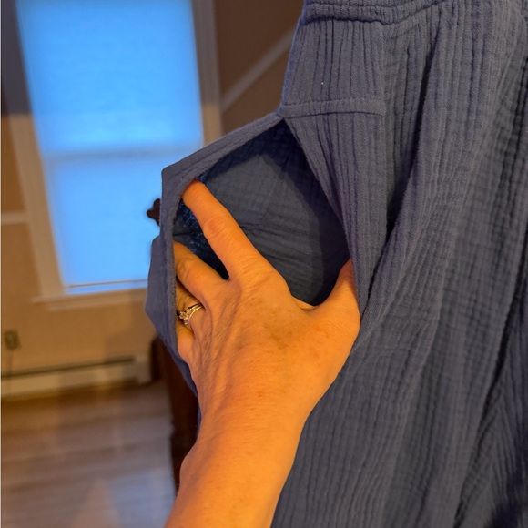 Ces Femme Textured Blue Top - Picture 5 of 9